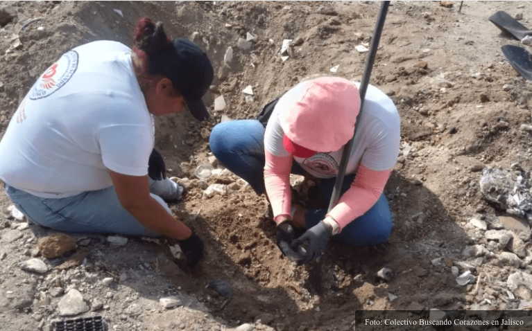 Madres Buscadores dan con otra fosa clandestina en Jalisco