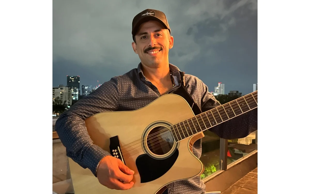 Balean al  cantante grupero "Pancholín" en Guadalajara