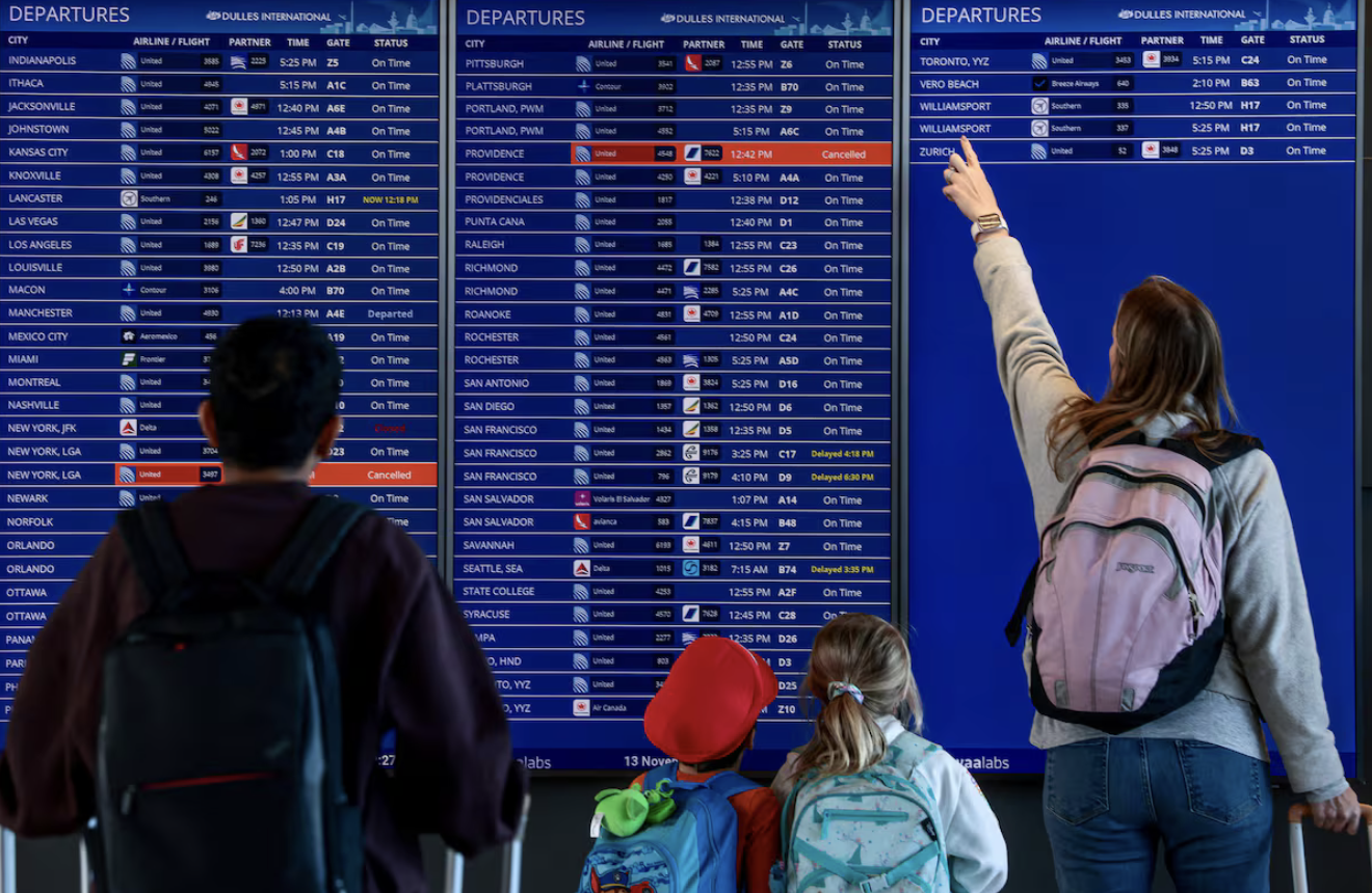 Aeropuertos de EE.UU. podrían recuperar la normalidad antes del Día de Acción de Gracias
